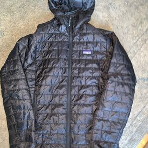 Patagonia Men's Dark Quilted Puffer Jacket Men's Nano Puff® Hoody Black Small